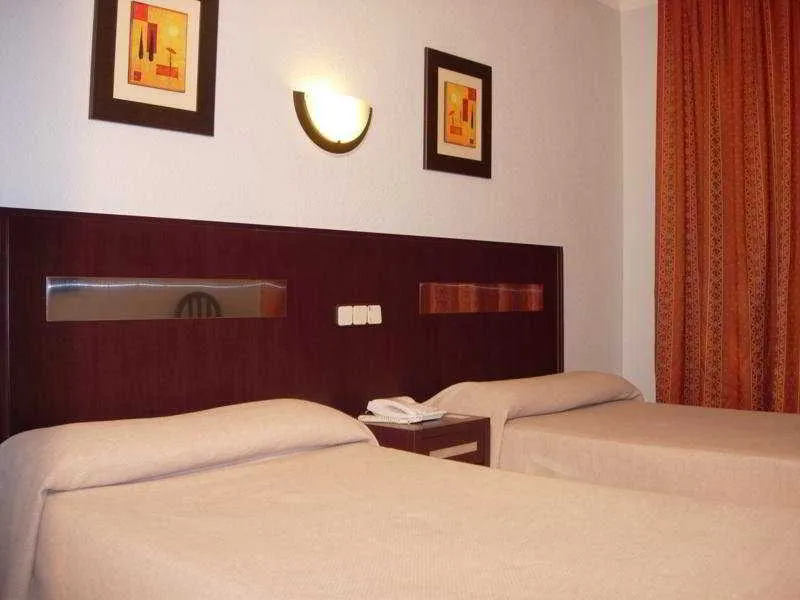 Room, Sercotel Las Estrellas, Madrid