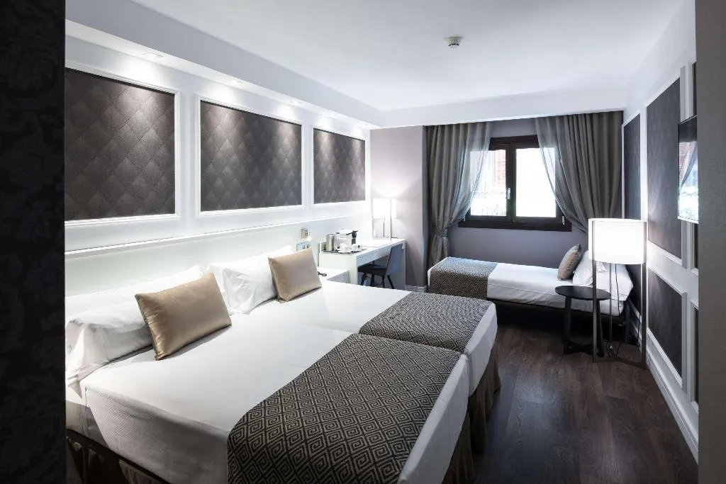 Room, Catalonia Magdalenes, Barcelona