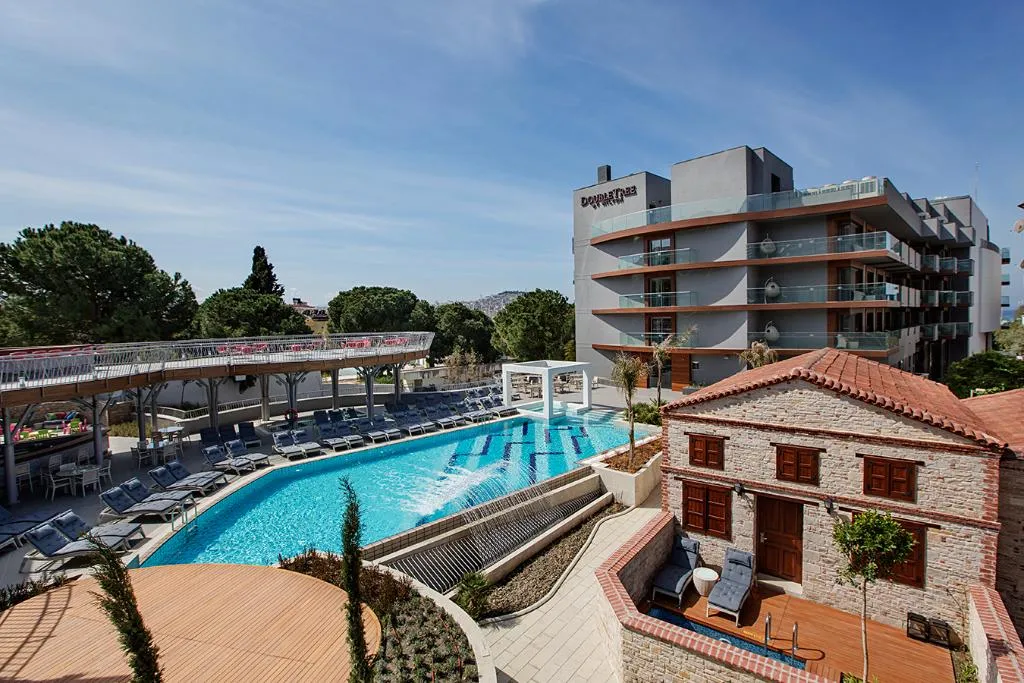 Pool, DoubleTree by Hilton Kusadasi, Izmir