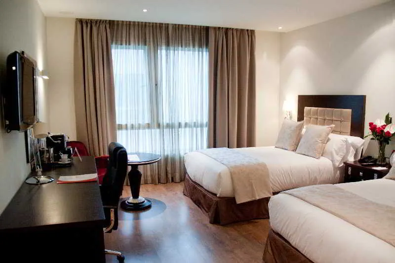 DOUBLE SINGLE USE STANDARD Room, Crowne Plaza Madrid Airport, Madrid