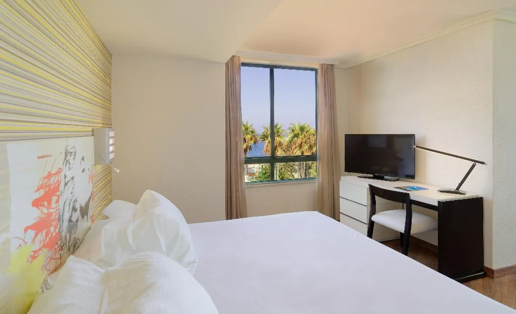 Room, H10 Tenerife Playa, Tenerife