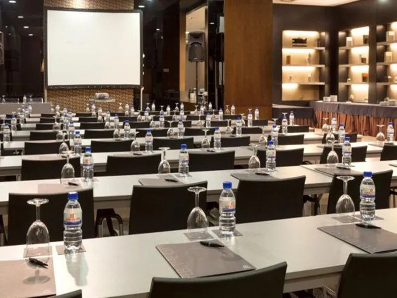 Conferences, AC Porto, Porto