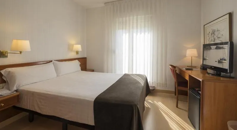 Double or Twin STANDARD Room, Ultonia, Costa Brava
