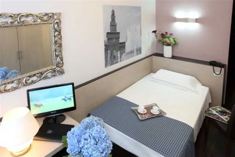 Room, Mennini, Milan