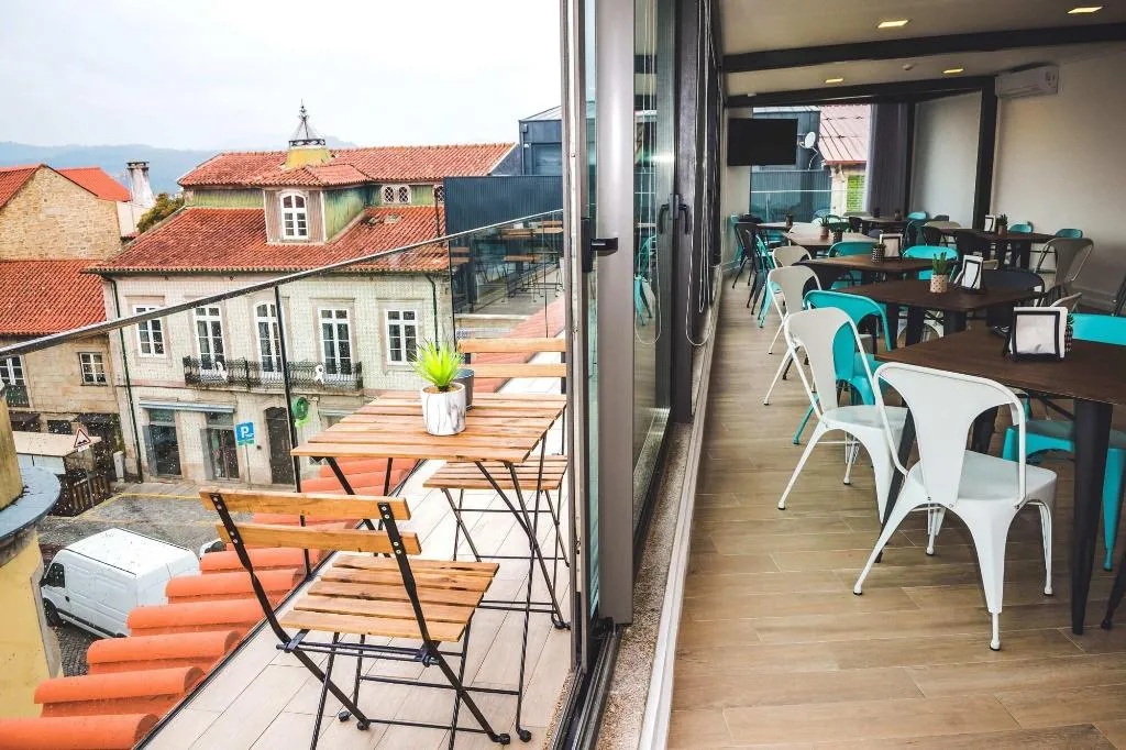 Restaurant, In Barcelos Hostel & Guest House, Porto