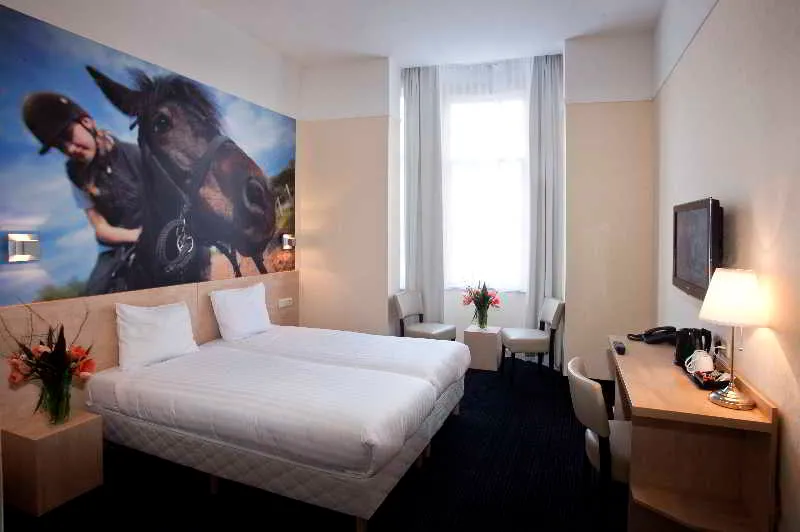 Room, Iron Horse, Amsterdam