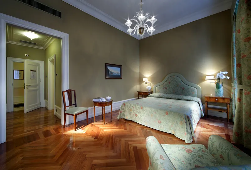 TRIPLE SUPERIOR Room, Eurostars Hotel Excelsior, Naples