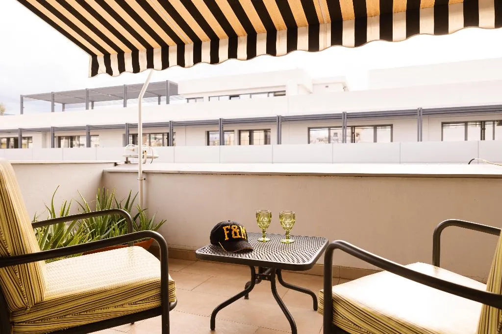 DOUBLE NON SMOKING Room, Best Western Plus Embassy Hotel, Athens