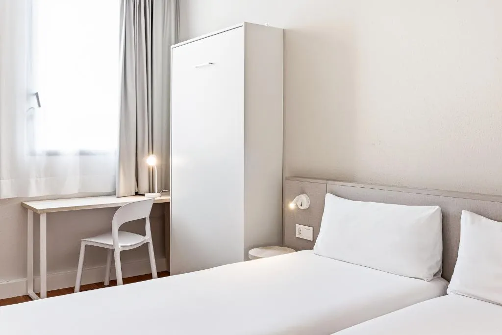 TWIN STANDARD Room, B&B HOTEL Barcelona Mataró, Barcelona
