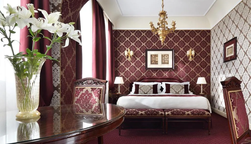 JUNIOR SUITE LAGOON VIEW Room, Londra Palace Venezia, Venice
