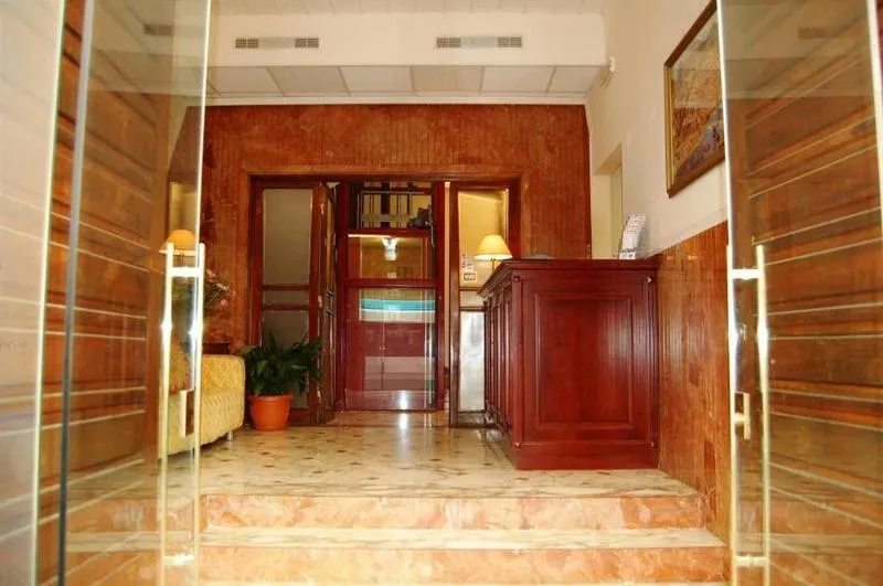 Lobby, Astor, Florence