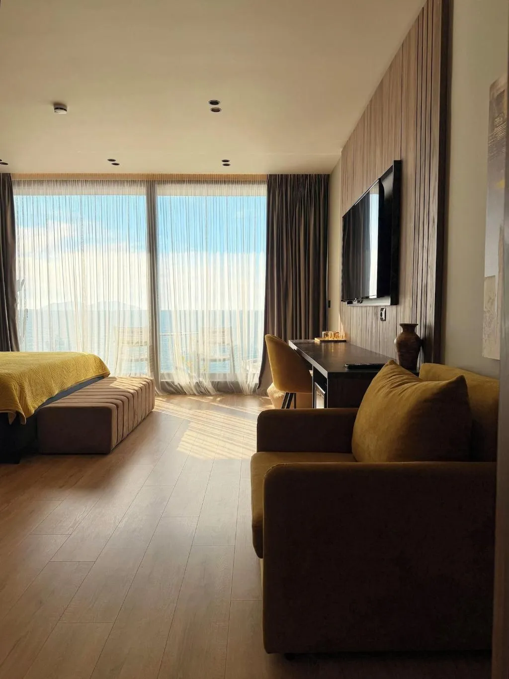 Room, Esbjerg Hotel, Kavaje