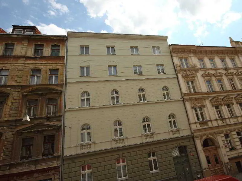 General view, Pure White, Prague