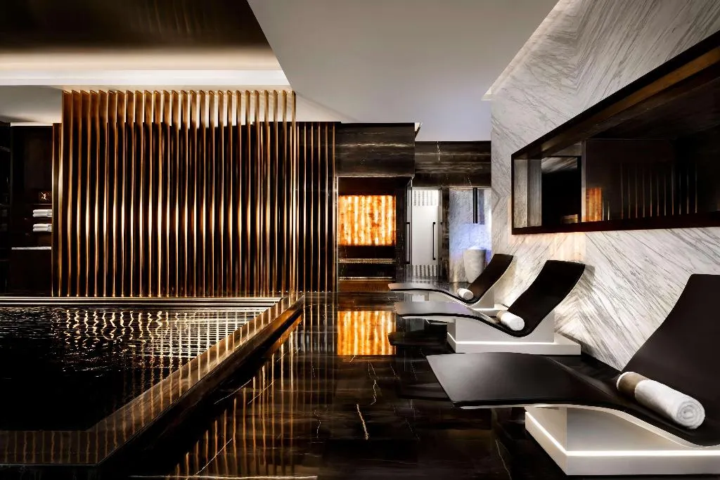 Sports and Entertainment, Atlantis, The Royal, Dubai