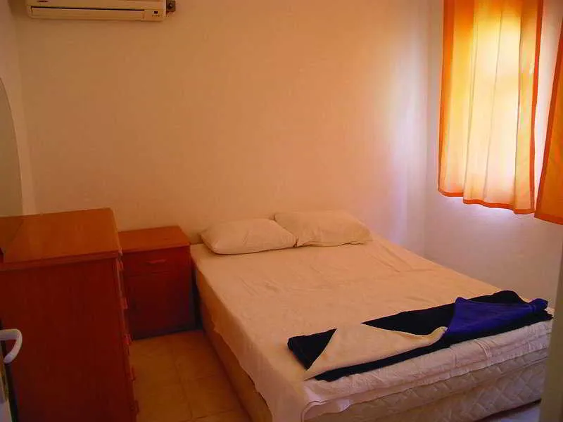 Room, Dursun Apart, Dalaman