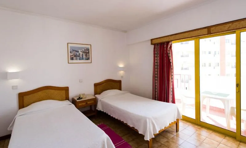 APARTMENT ONE BEDROOM Room, Clube Praia da Rocha, Algarve