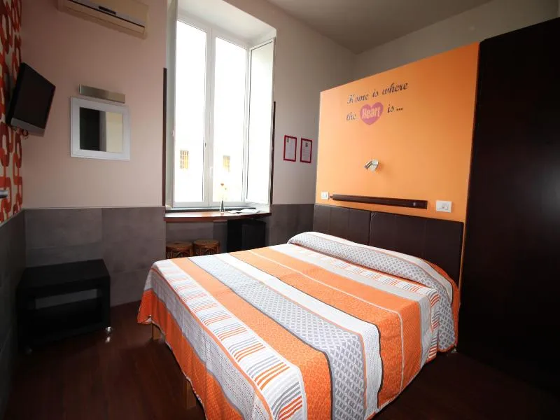 Room, Guest House Civico 16, Naples