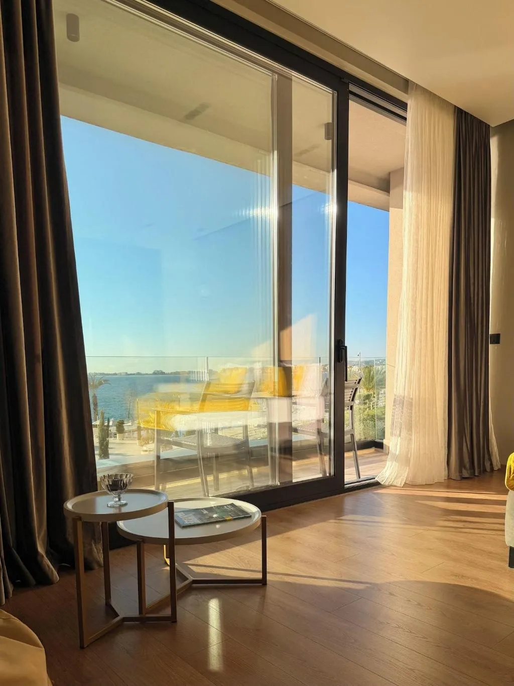 Room, Esbjerg Hotel, Kavaje