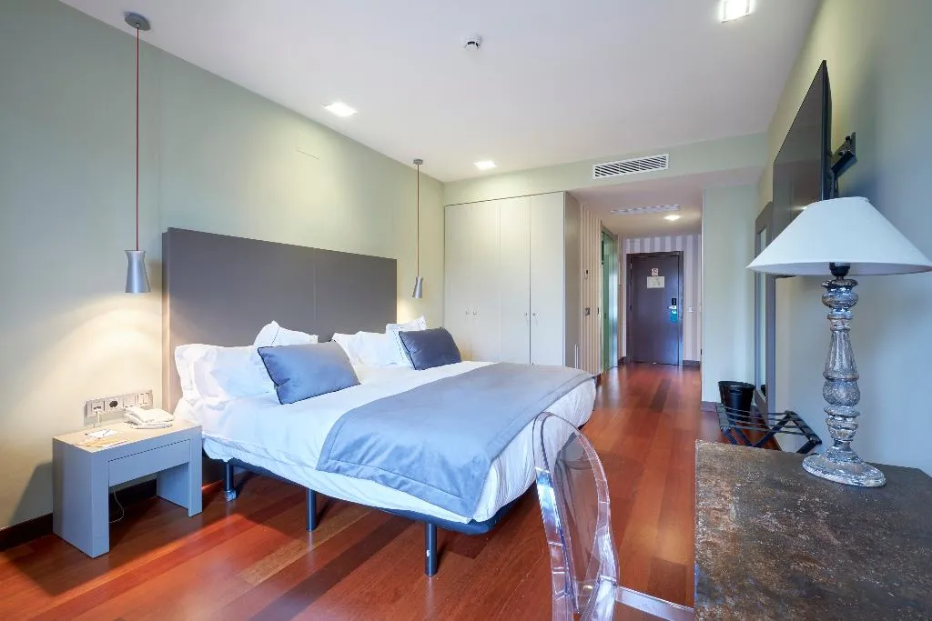 DOUBLE STANDARD Room, Hotel AR Isabel De Farnesio, Madrid