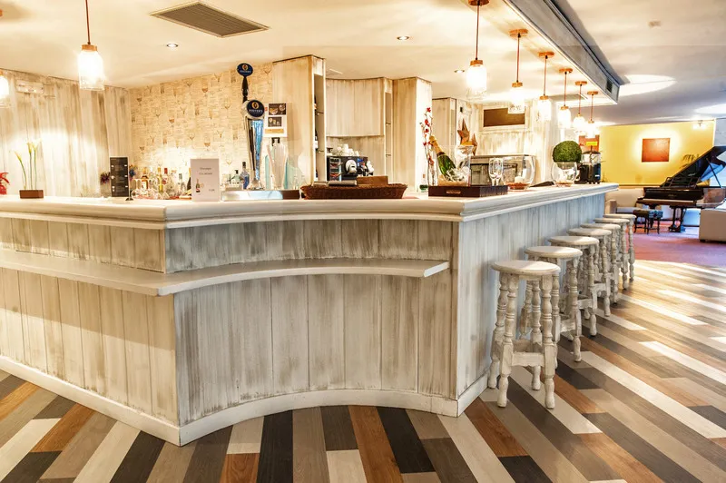 Bar, Sant Gothard, Arinsal