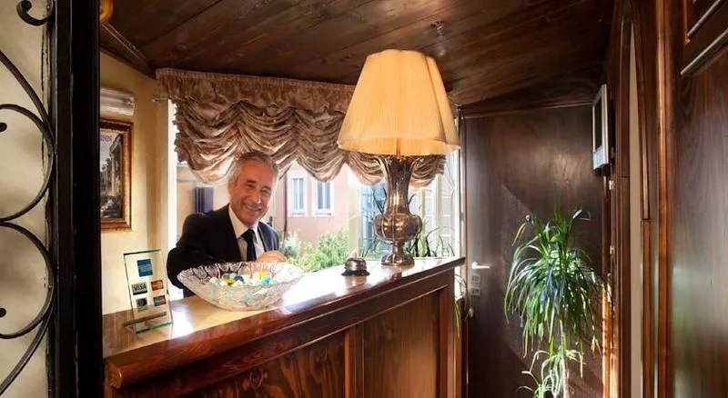 Lobby, Pantheon Inn, Rome