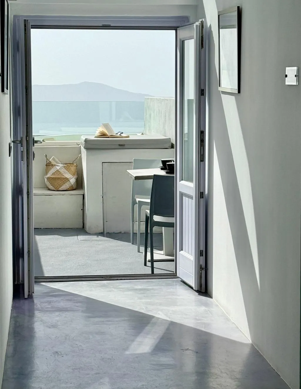 JUNIOR SUITE STANDARD Room, Caldera's Bliss Suites, Santorini