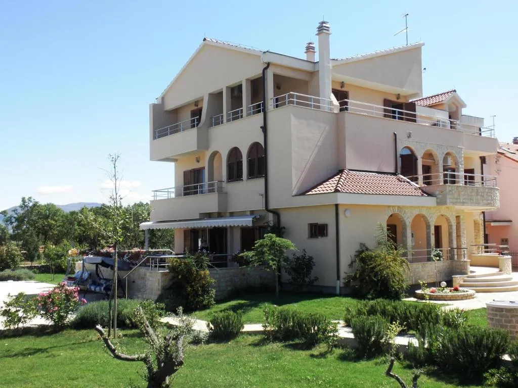 General view, Pansion Skelin, Split