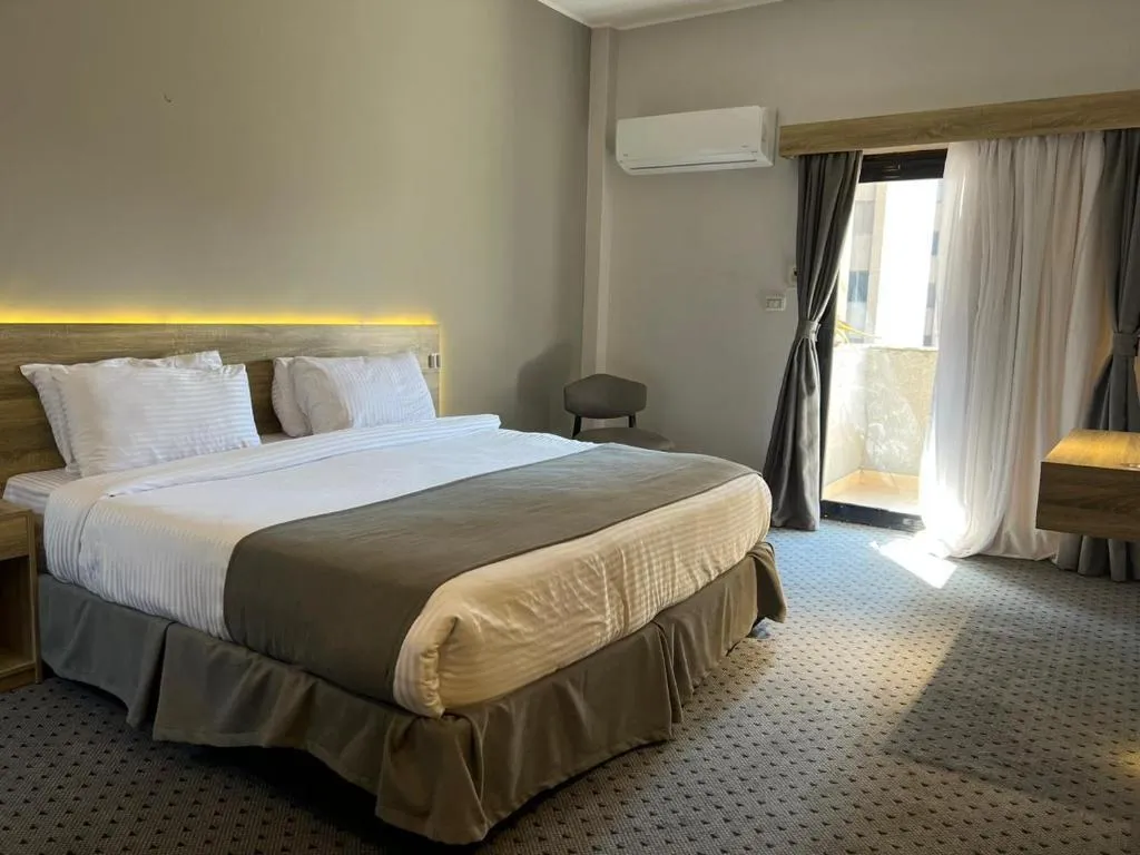 DOUBLE BUSINESS Room, Atlas International Hotels, Cairo