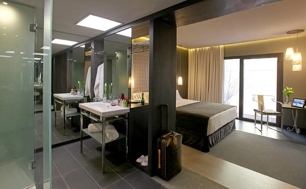 DOUBLE DELUXE PREMIUM Room, TWO Hotel Barcelona by Axel Adults Only, Barcelona