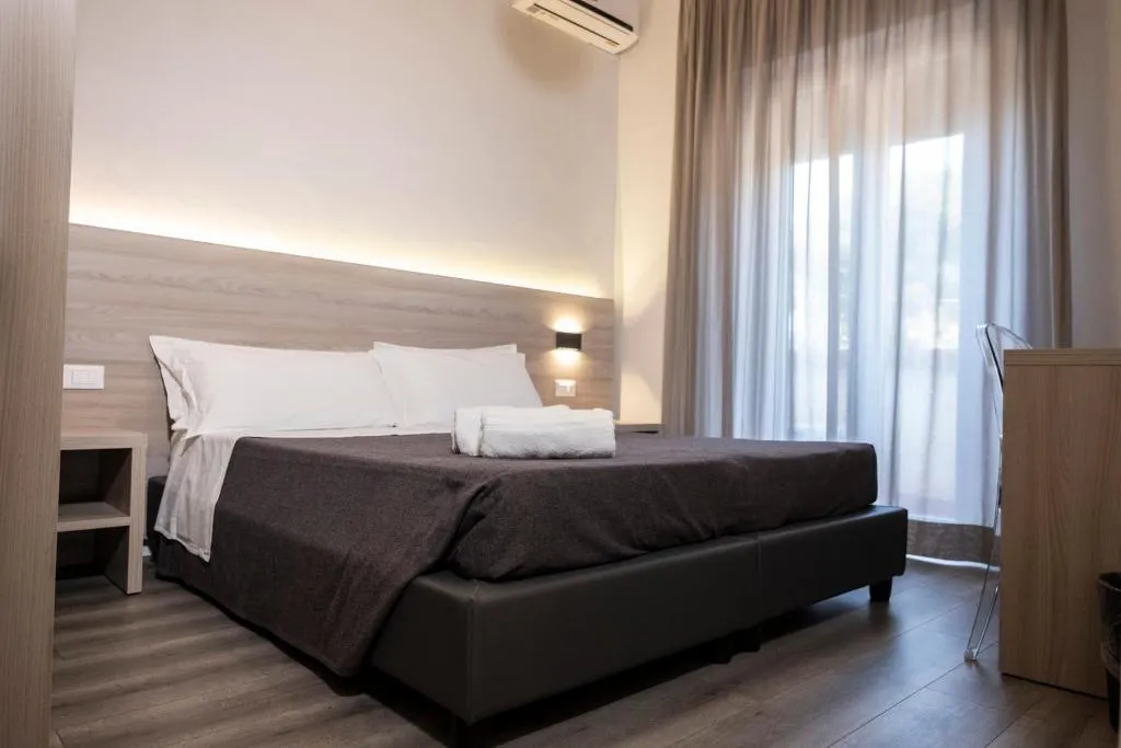 Double or Twin ECONOMY Room, Tirreno Hotel, Palermo