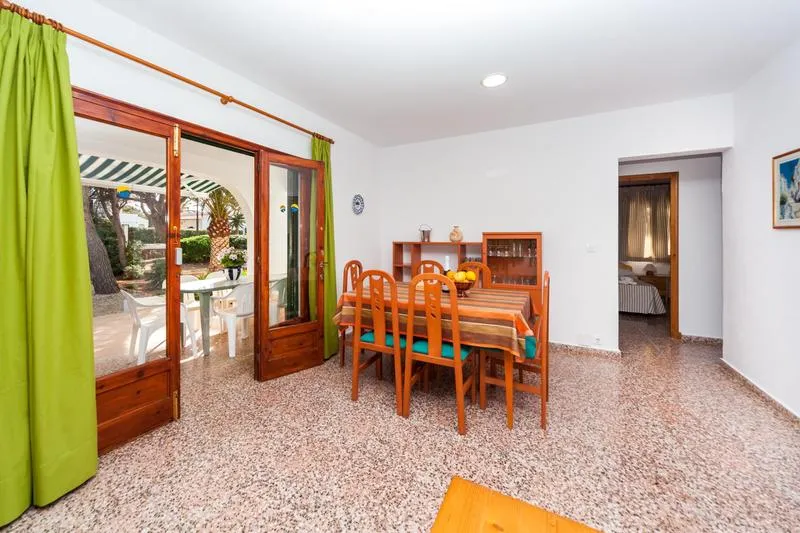 VILLA CAPACITY 6 THREE BEDROOM Room, Arenal Playa Menorca, Menorca