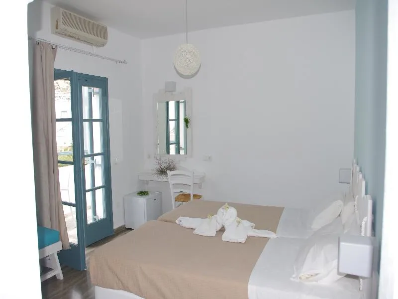 Double or Twin STANDARD Room, Iris Boutique Hotel, Santorini