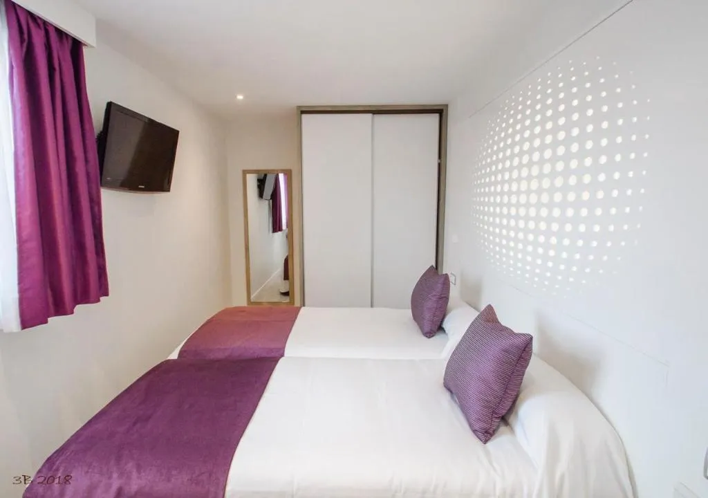 APARTMENT PREMIUM WITH VIEWS Room, Apartamentos Ponent, Majorca