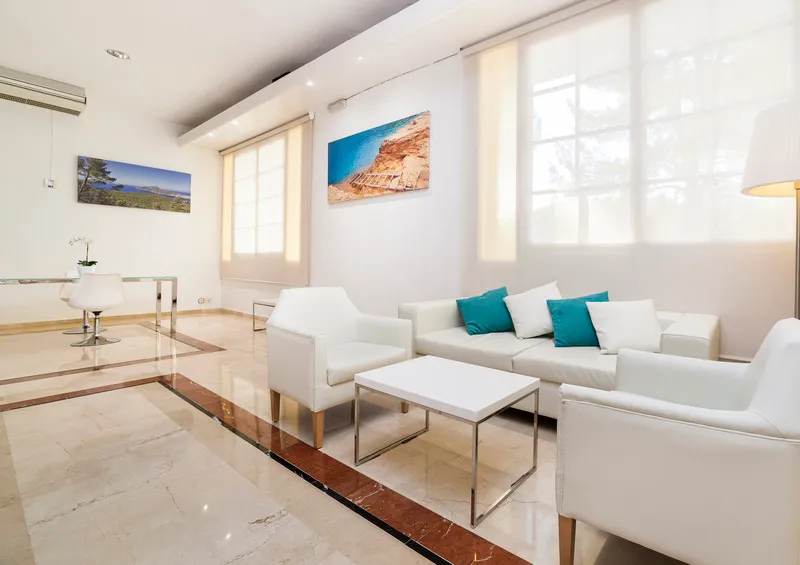 Lobby, Globales Simar, Majorca
