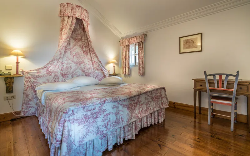 Room, Lawrence's Hotel, Lisbon