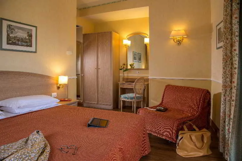 TRIPLE STANDARD Room, Santa Costanza, Rome
