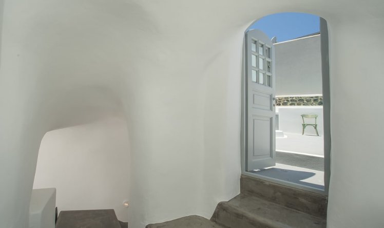 Aqua Serenity Santorini Luxury Suites, Santorini