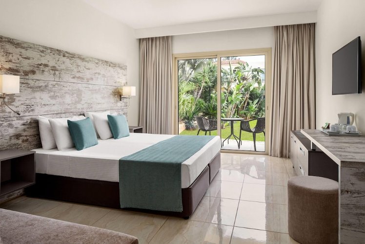 Thalassaki Hotel, Cyprus