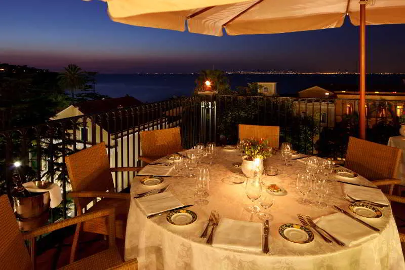 Restaurant, Grand Hotel la Favorita, Naples