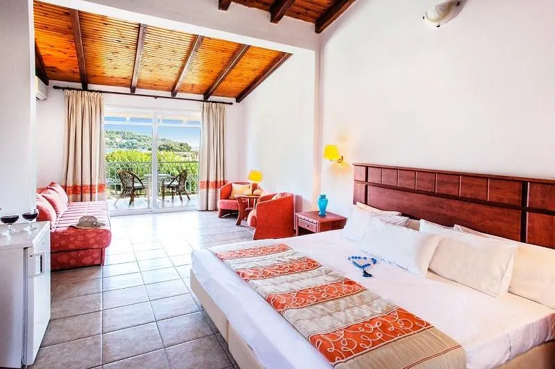 FAMILY ROOM SUPERIOR POOL VIEW Room, Hotel Stellina, Skiathos