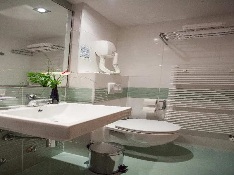 SINGLE STANDARD Room, Aminess Vival Maestral Hotel, Istria