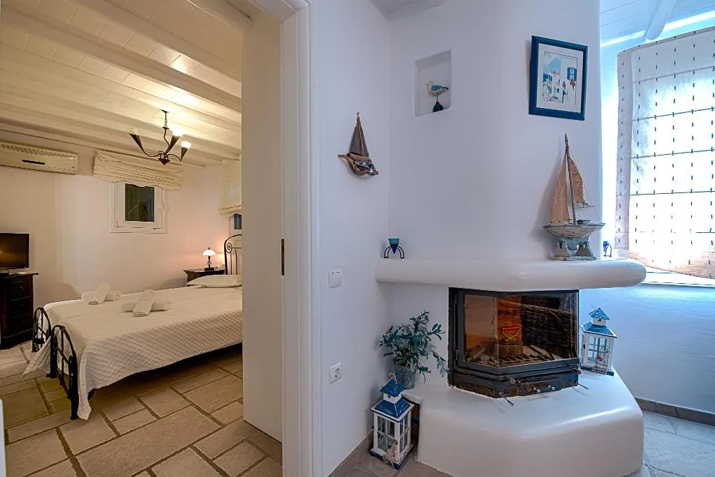 SUITE SUPERIOR POOL VIEW Room, Mykonian Iros, Mykonos