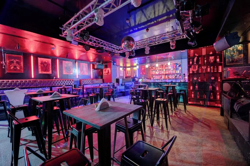 Bar, Howard Johnson Plaza By Wyndham Dubai Deira, Dubai