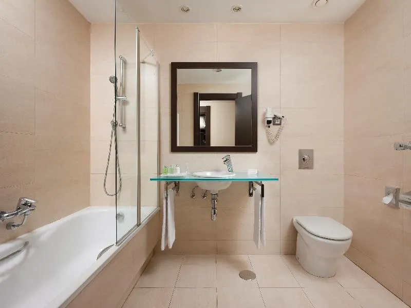 DOUBLE SINGLE USE STANDARD Room, NH Parla, Madrid