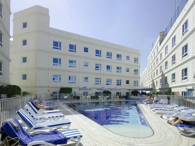 Pool, Al Bustan Centre & Residence, Dubai