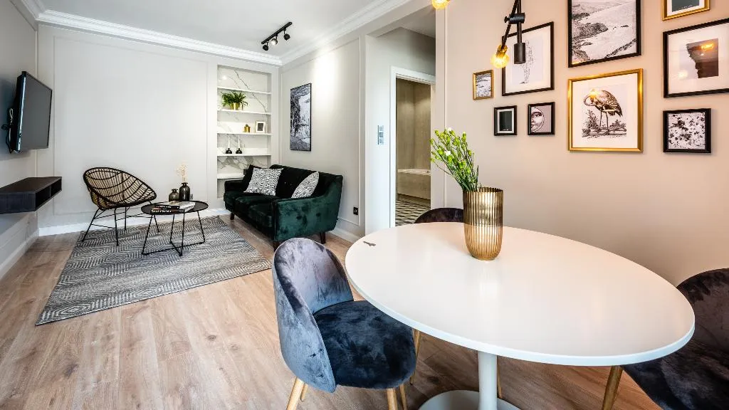 APARTMENT TWO BEDROOMS Room, A11 Apartments Spa Dermique, Krakow