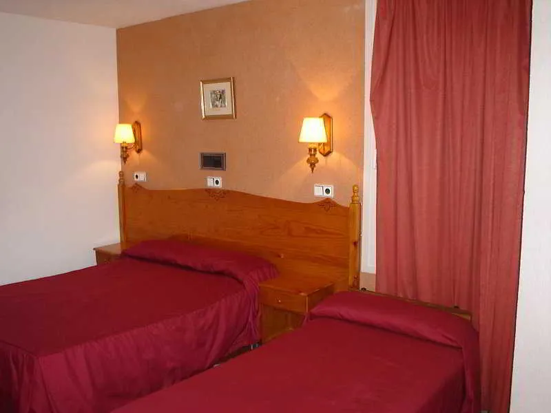 Room, Cabo de Mar, Valencia