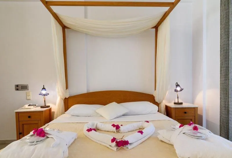 JUNIOR SUITE STANDARD Room, Antinea Hotel Suites and spa, Santorini