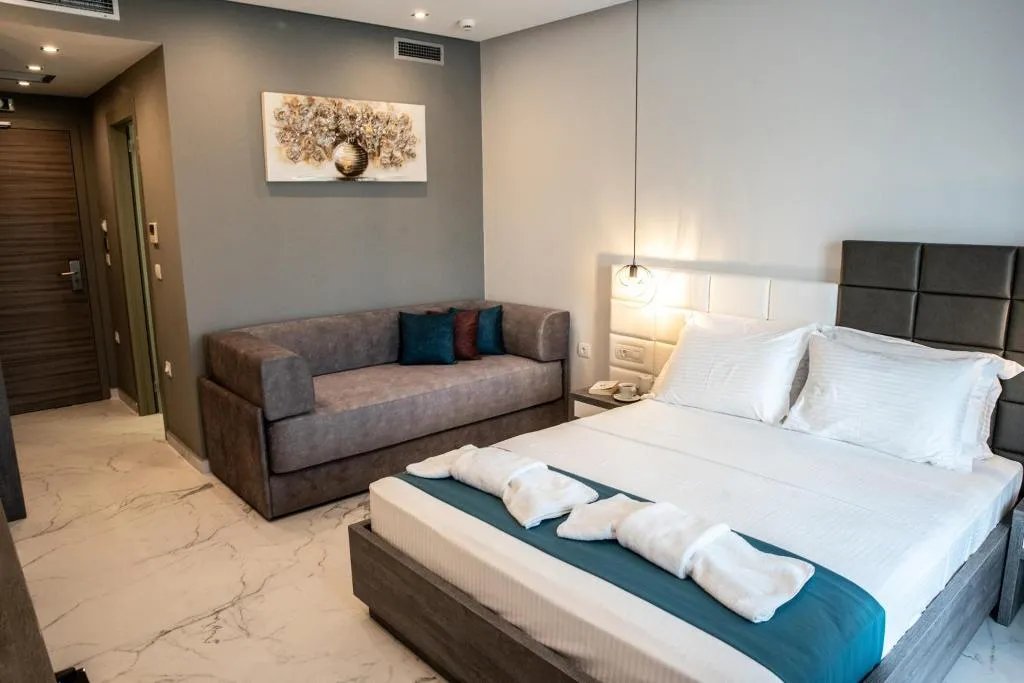 TRIPLE SUPERIOR Room, Lagaria Hotel, Thessaloniki