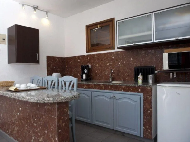 Room, Miriam, Gran Canaria